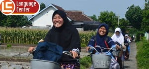 budaya unik di Kampung Inggris